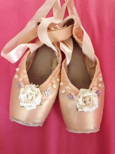 pointe shoes decorating ideas